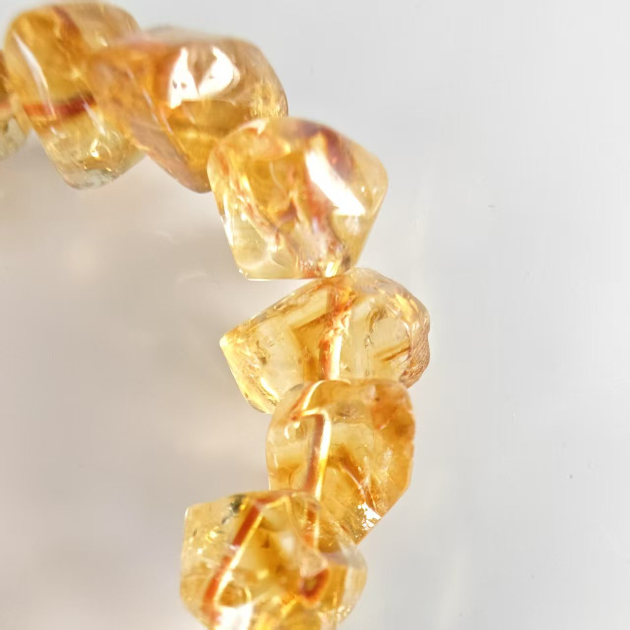 Citrine Crystal Bracelet – Natural Yellow Gemstone for Abundance, Confidence and Positive Energy
